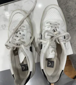 VEJA s Sneakers thumbnail 5