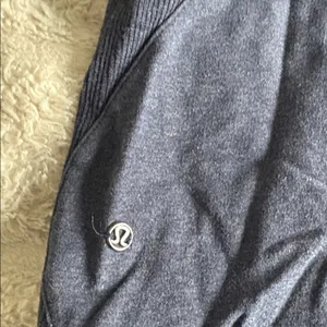 Navy Lululemon Scuba zip up size 6 thumbnail 5