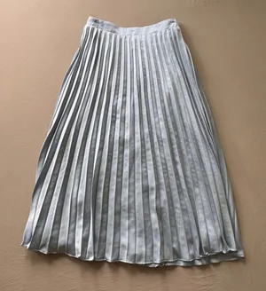 Lucy Paris Rose Metallic Pleated Midi Skirt thumbnail 1