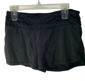 Lululemon shorts gym athletic black women's size 6 thumbnail 1