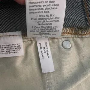 J. Crew Blue Whiskered Cutoff Hem 9 Inch Billie Demi Boot Crop Jeans Size 27 thumbnail 14