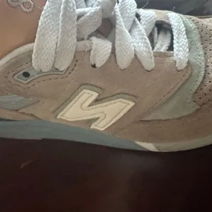 New Balance 998 Suede Sneakers Beige Tan | Made in USA | ABZORB Sole thumbnail 5