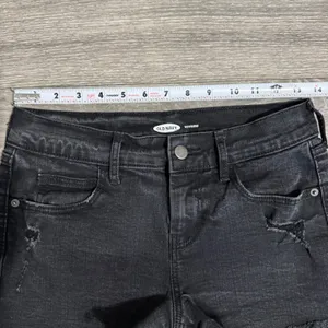 Old Navy Boyfriend Black Distressed‎ Denim Shorts Raw Hem Womens Size 0 Mid Rise thumbnail 6