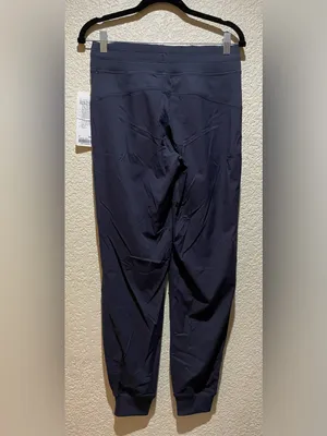 Lululemon NWT Dance Studio Mid Rise Black Night Jogger Size 6 thumbnail 7