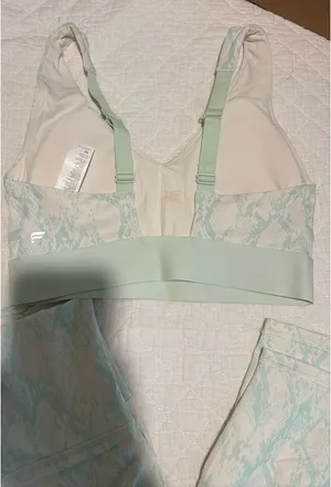Fabletics Matching Workout Set thumbnail 5