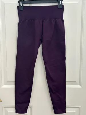 Halara OneForm Seamless Flow Mid Rise Tummy Control Butt Lifting 7/8 Leggings thumbnail 6