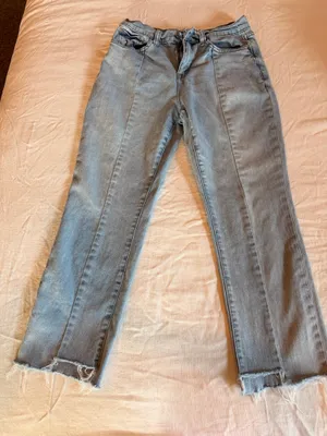 Velvet Heart Dezi Mid Rise Straight Leg Jeans 27 Light Wash Raw Hem Front Seam thumbnail 1