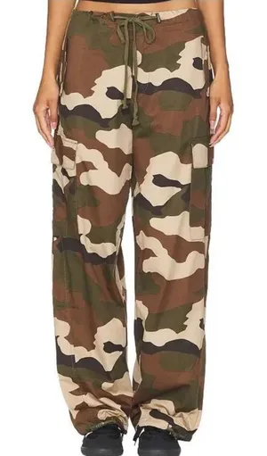 NWT Good American Parachute Cargo Pants Fatigue Green Camo Size‎ Large thumbnail 1