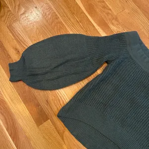 New with tags Miracle Hunter Green off the shoulder sweater thumbnail 3
