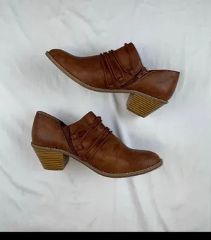 Boots Brown Size 9.5 thumbnail 2