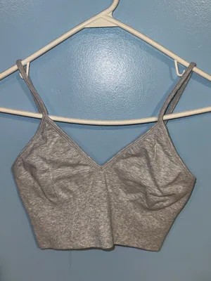Alo Yoga Sports Bra thumbnail 1