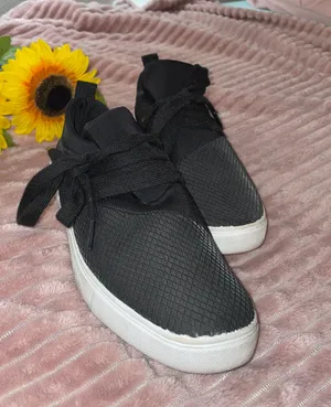 Shoes thumbnail 1