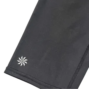 Athleta Black Chaturanga Cropped Capri Pants size Small thumbnail 3