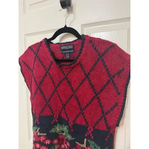Herman Geist Vintage Hand Embroidered Grape Sweater Vest Red Navy‎ Linen Blend M thumbnail 3