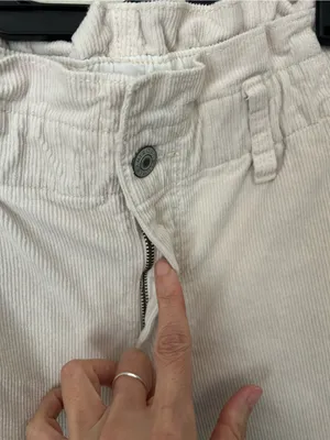 American Eagle cream, corduroy barrel leg cotton pants 6 long thumbnail 3