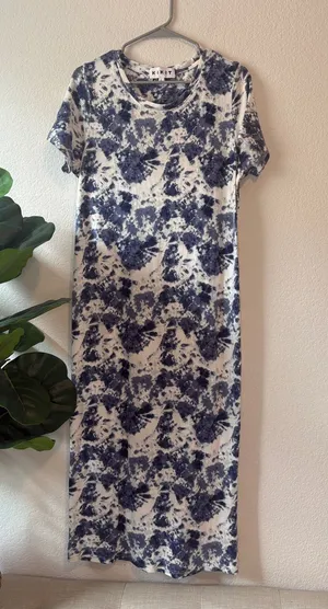 Blue and white Tie-Dye Midi Dress - Short Sleeve scoop neck Large thumbnail 1