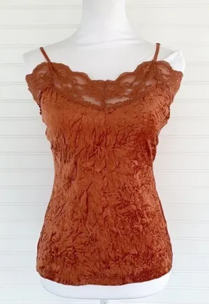 Charlotte Russe Camisole Medium Rust Orange Crinkle Lace Trim Spaghetti Strap‎ thumbnail 1