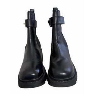 Steve Madden Black Leather Lug Sole‎ Turn Lock Chelsea Ankle Boots Womens 6 NEW thumbnail 4