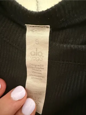 ALO Yoga Black Ribbed Long-Sleeve Scoop Hem Top thumbnail 3