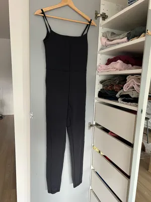 Divinity Aritzia Jumpsuit Wilfred Free Black thumbnail 5