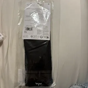 Alo unisex scrunch sock thumbnail 2