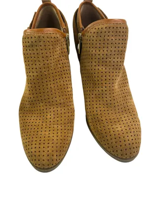 Franco Sarto L. Dakota Bootie Brown 7.5 Perforated Suede Ankle Boots heels thumbnail 4