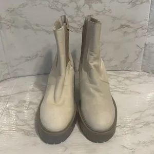 Free People Women's New Frontier Chelsea Boots Off White Size 9.5 festival thumbnail 5
