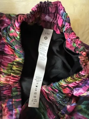 Lululemon Shorts Hotty Hot thumbnail 6