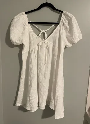 Francesca's White Baby Doll Dress thumbnail 1
