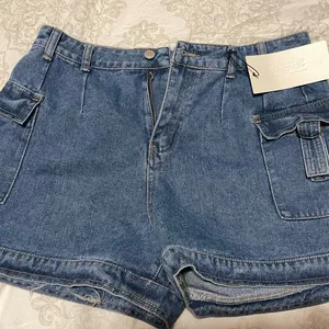 Jean shorts Blue Size 12 thumbnail 1
