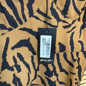 Nasty Gal Tiger Print Mini‎ Dress Size 4 thumbnail 7