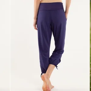 Lululemon Om Pants Purple High Rise Yoga‎ Joggers Adjustable Hem Size 6 thumbnail 4