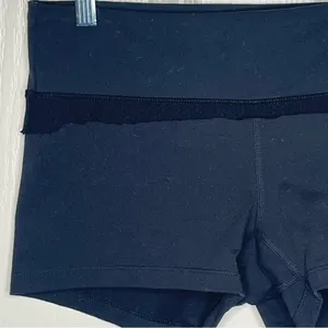 Patagonia Black Short Athletic Shorts Lace Trim Size S thumbnail 2