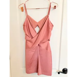 NBD‎ Twist Front Cutout Mini Dress Womens XS Rose Pink Bodycon Cocktail thumbnail 3