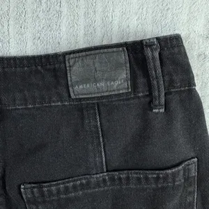 American Eagle Black Denim Button Front Mini Skirt Size 2 Casual Edgy Goth Emo thumbnail 3
