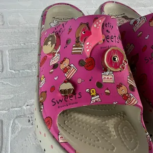 Crocs x Line Friends Stomp Slide Platform Womens 9 Petit Sweets Sandal Unisex M7 thumbnail 10