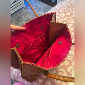 Patricia Nash barely used hand bag thumbnail 2