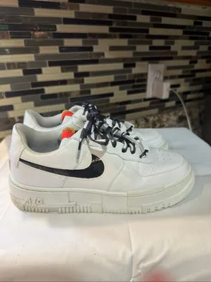 Nike Women's Air Force 1 Pixel 'Fresh' sneakers, Sz 7.5 DJ5529-100 thumbnail 2