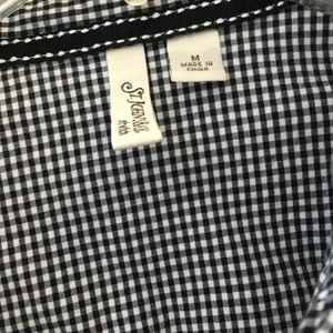 FINAL MARKDOWN Ladies St. John’s bay blouse medium thumbnail 3