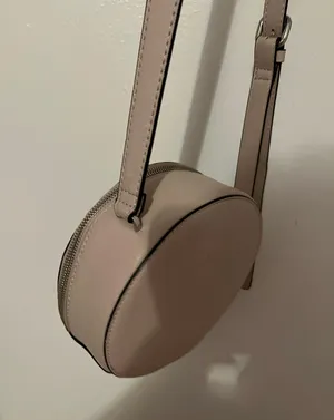 Guess Purse thumbnail 3