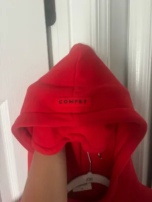 Red Comfort Hoodie Size M thumbnail 3