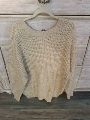 American Eagle Cream Sweater thumbnail 2