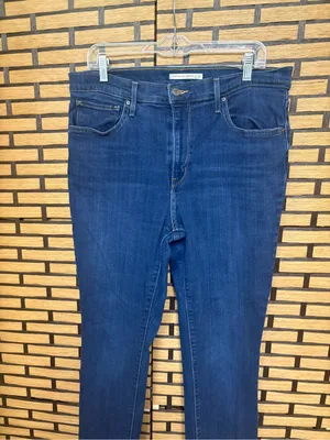 Levi’s 724 high rise straight jeans size 33 thumbnail 3