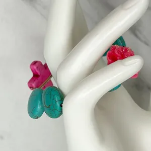 Silver Tone Faux Turquoise Beaded Pink Cross Small Wire Bangle Bracelet thumbnail 6