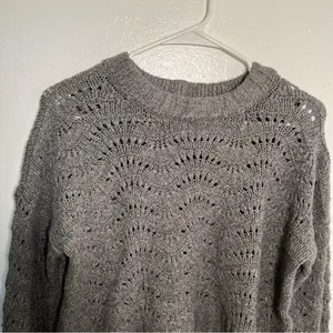 American Eagle Women's Size XS Pointelle Crew Neck Sweater Gray Open Knit‎ thumbnail 4