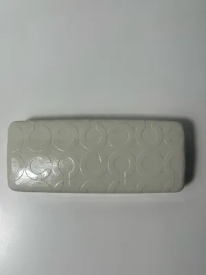 Coach Embossed Logo Large Hard Clamshell Sunglasses Eye Glasses Eyewear Case thumbnail 3