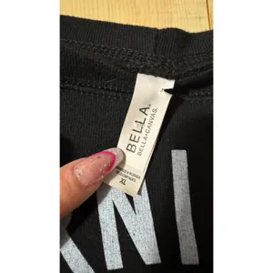 Blake Shelton Turnin Me On Graphic Sweatshirt Black Bella Canvas‎ Womens XL thumbnail 2