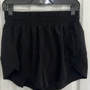 Black Athletic Shorts with Elastic Waistband and Moisture-Wicking Fabric thumbnail 1