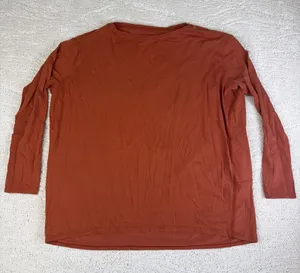 Womens Lululemon Size 10 Long Back In Action Tshirt Rust Orange Basic Relaxed thumbnail 1