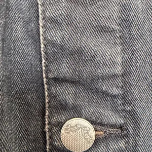 Free People distressed Black Jean Jacket with charcoal Sleeves thumbnail 3